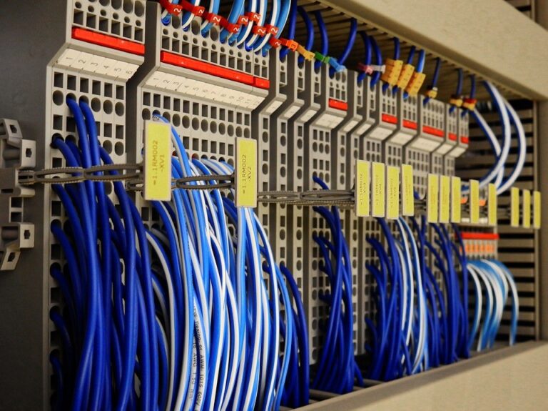 Cómo hacer conexiones eléctricas en casa de forma segura