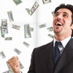 El dinero realmente compra la felicidad: ¿mito o realidad? dinero-felicidad