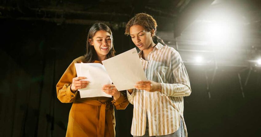 Cómo escribir un guion teatral corto para niños de primaria
