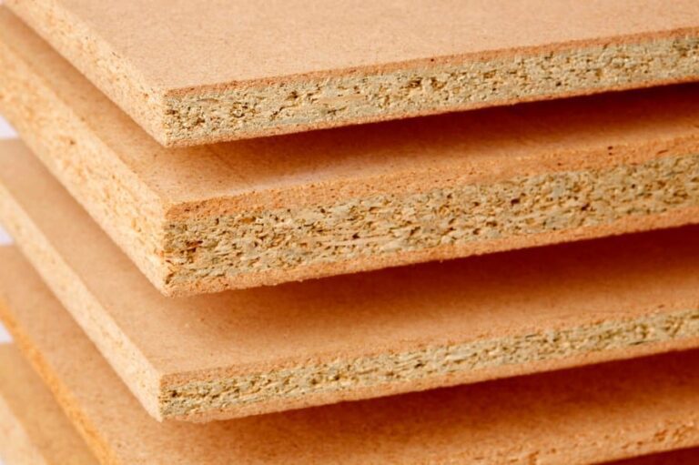 Qué es una sierra sin fin para madera industrial y cómo funciona
