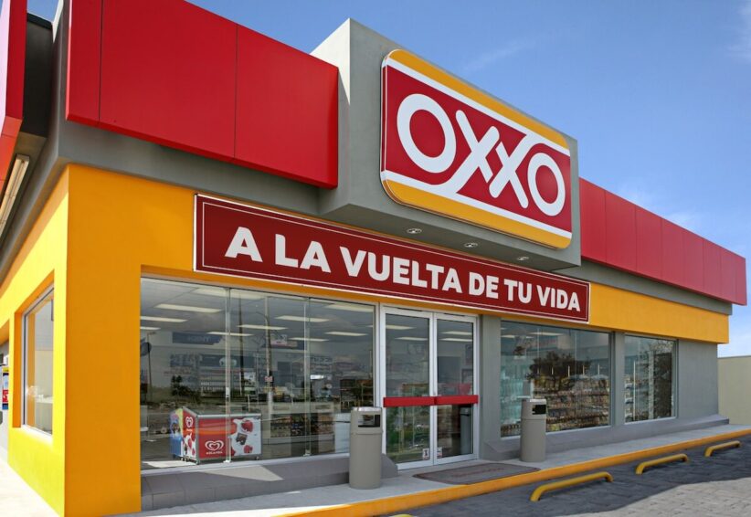 A la vuelta de tu vida de OXXO: Descubre su Significado" 2 tiendas oxxo